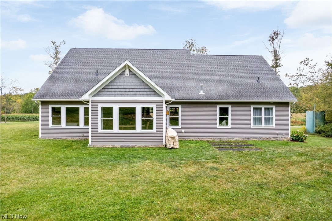 11327 Barrs Street SW photo 2