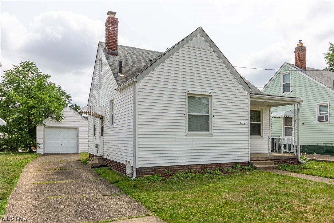 1216 Homewood Avenue SW photo 1