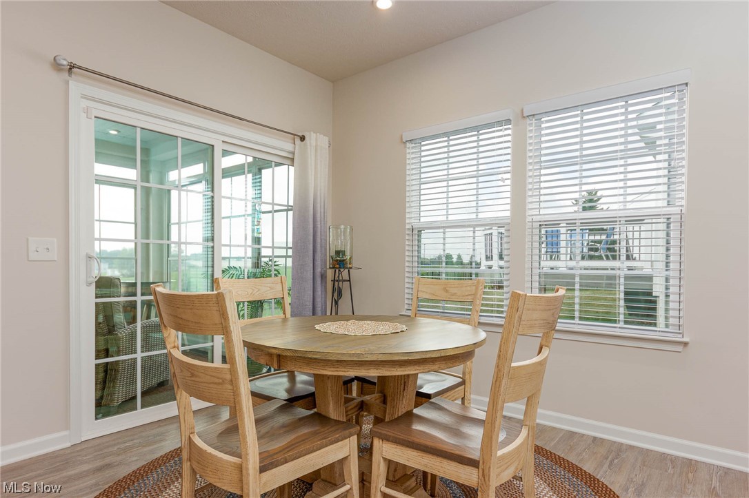 1300 Fountain View Street NE photo 5