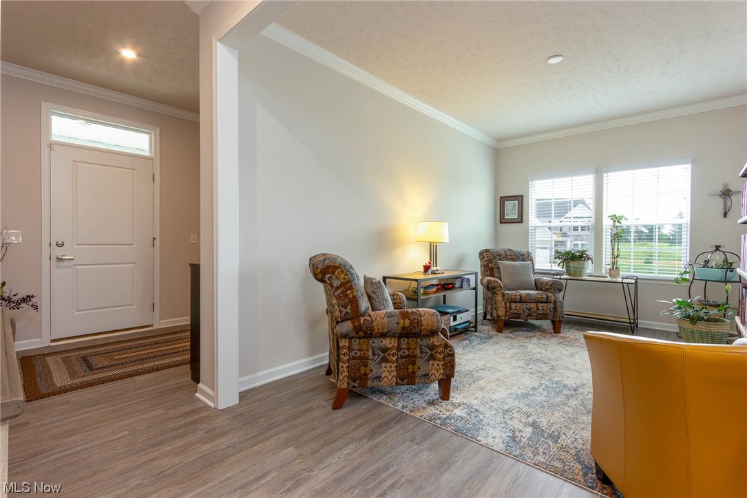 1300 Fountain View Street NE photo 8