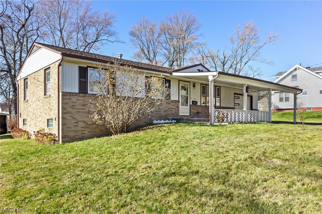 143 Bernower Avenue SW photo 1