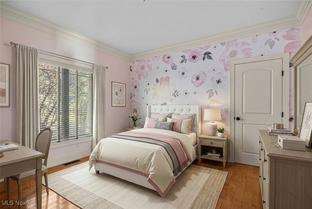 1514 Lancaster Gate SE photo 30