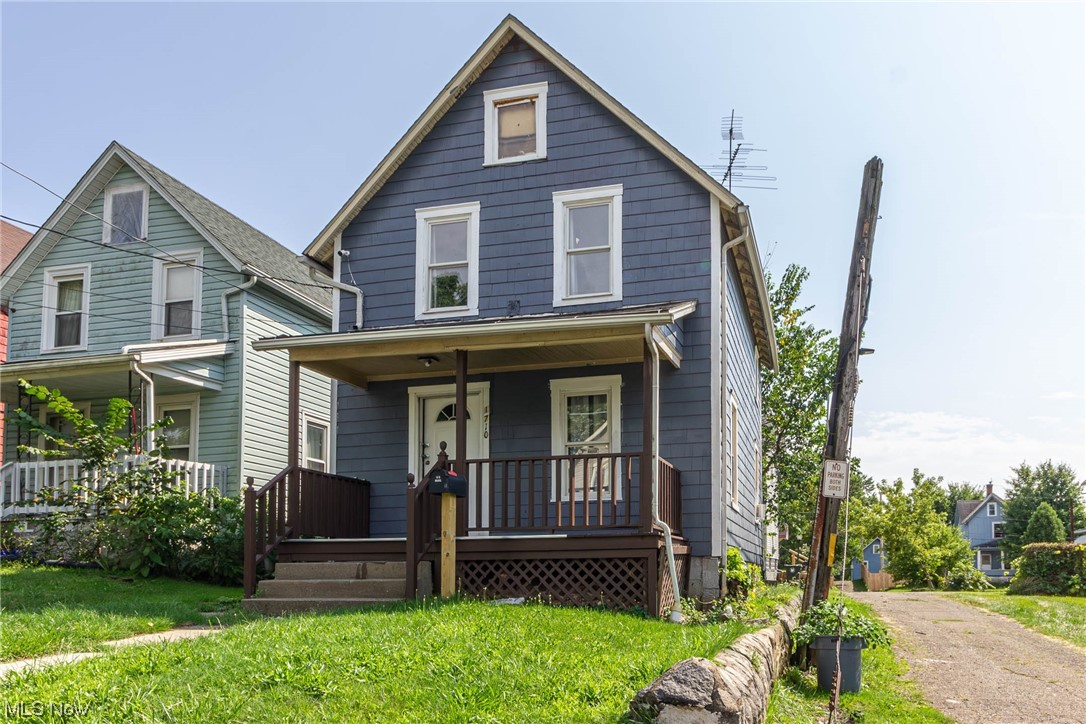 1710 4th Street NE photo 1
