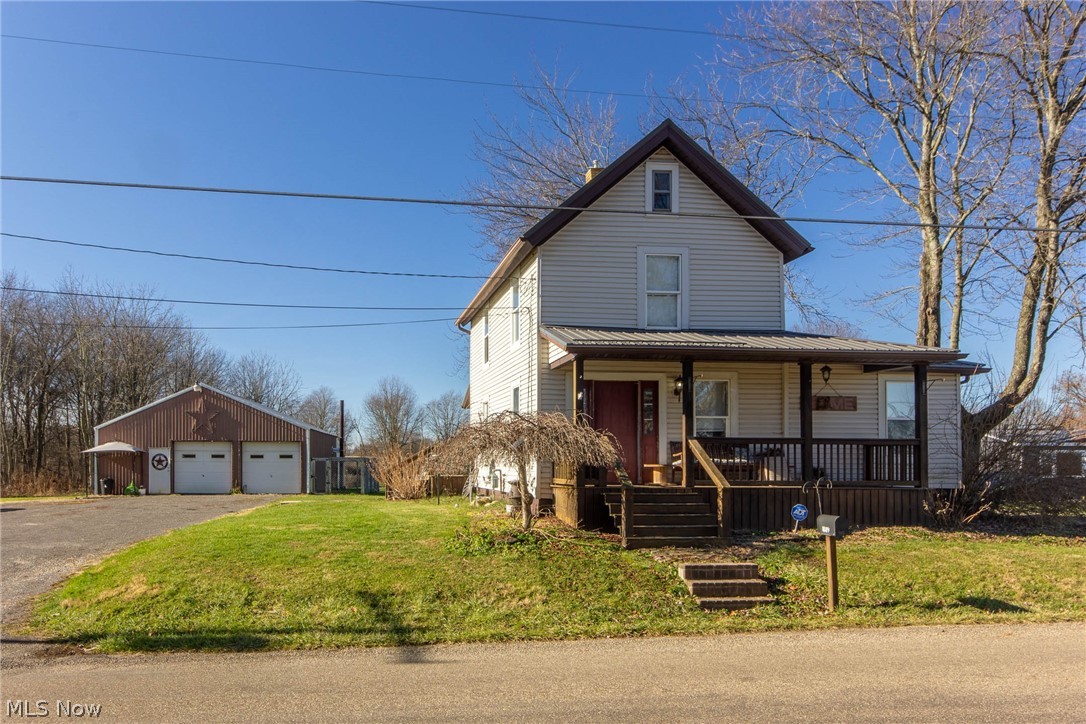 1889 Beaumont Avenue NW photo 1