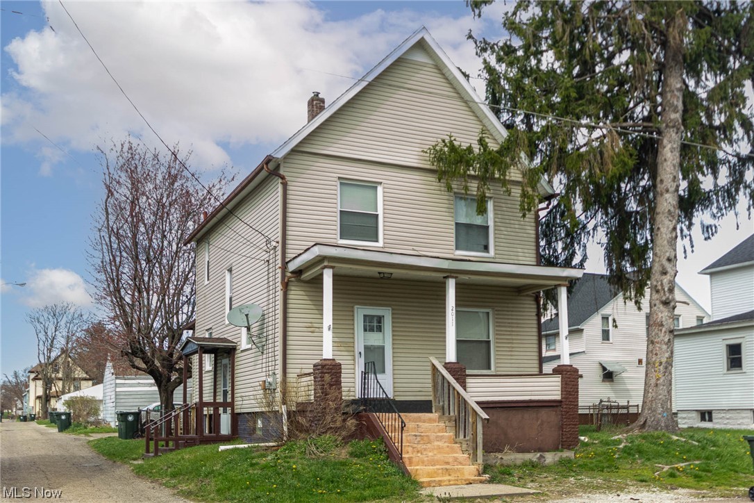 2011 10th Street SW photo 1