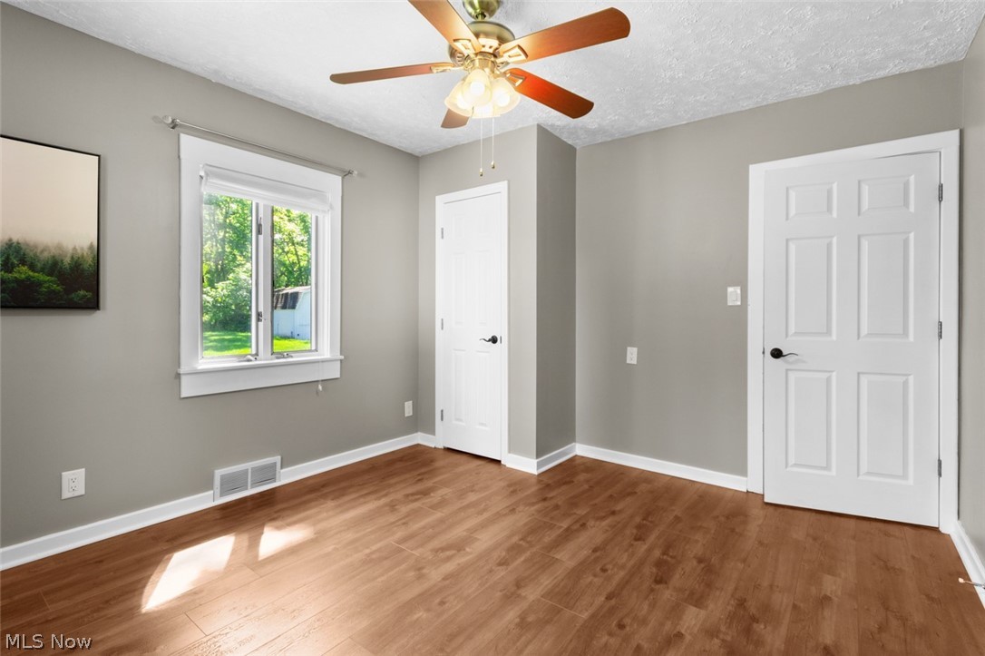 243 9th Street NE photo 16