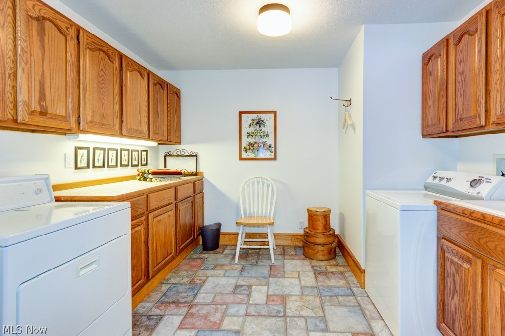 2557 N Revere Road photo 33