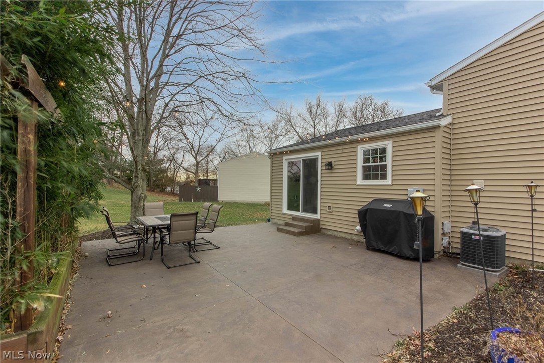 4484 Sunnyview Drive photo 18