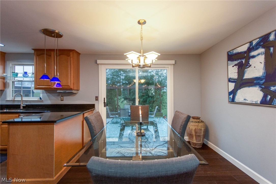 4484 Sunnyview Drive photo 8