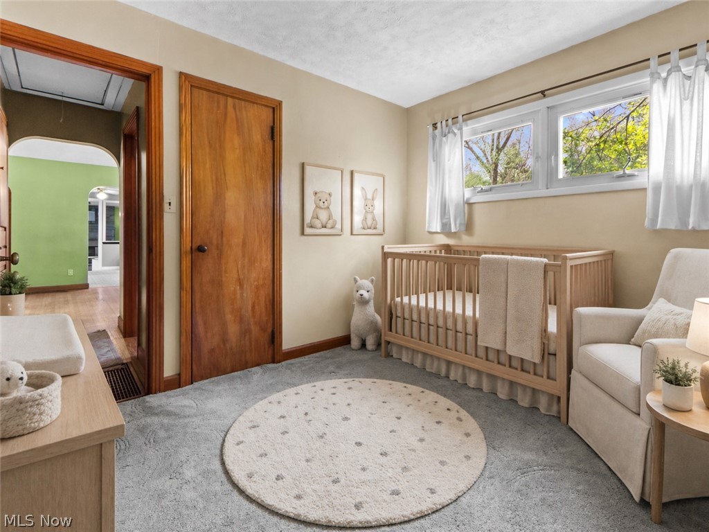 455 Montrose Avenue NW photo 12