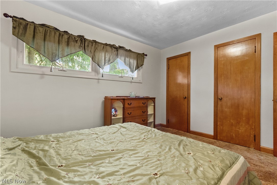 455 Montrose Avenue NW photo 16