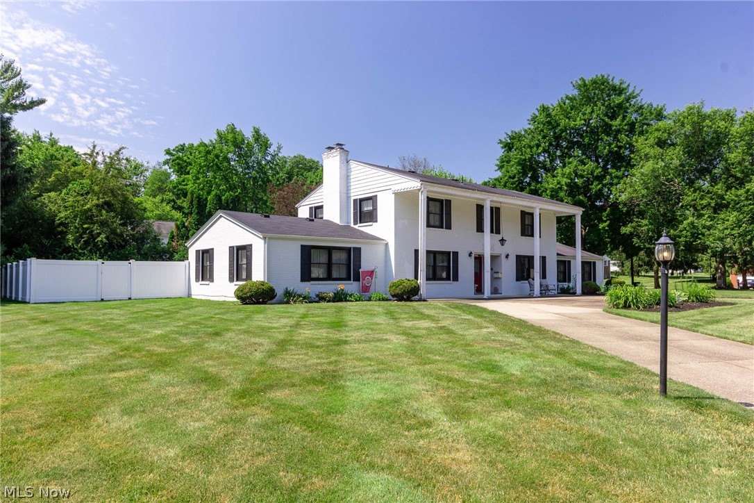 5230 Cedar Glen Circle NE photo 1
